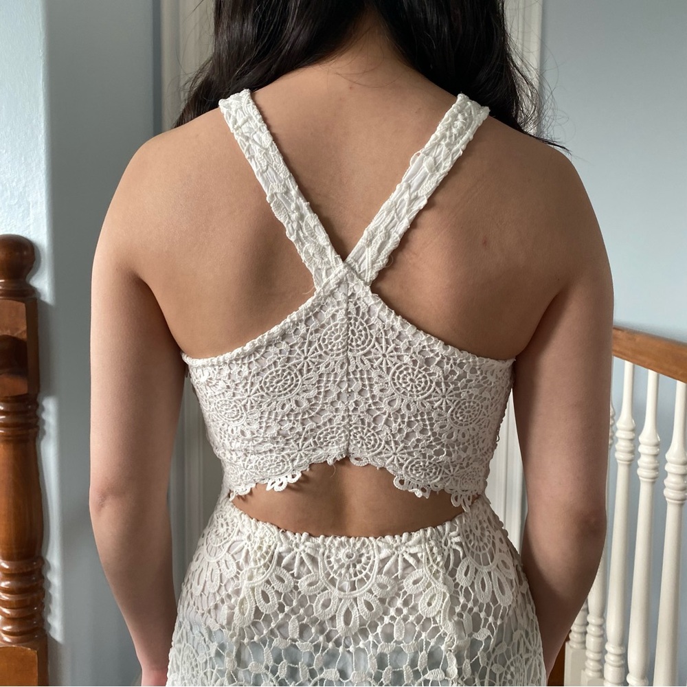 Hollister Co. High Neck Cut Out Back Crochet Lace White Dress Women's Size XS - Picture 5 of 14